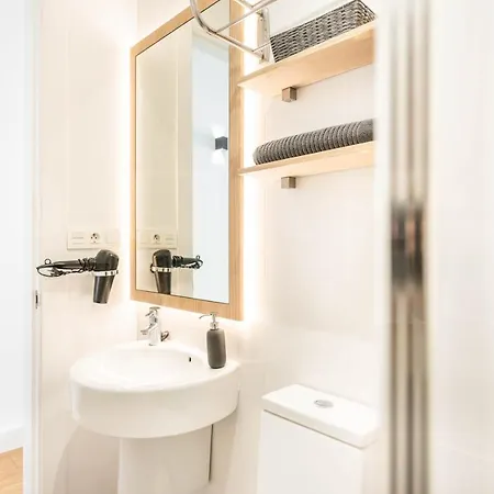Luxe In The Historic Center By Rems * Málaga